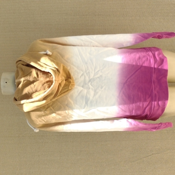 NWT Universal Threads Women's Dip-Dye Ombre Pullover Hoodie - Size S-117 - Picture 3 of 5